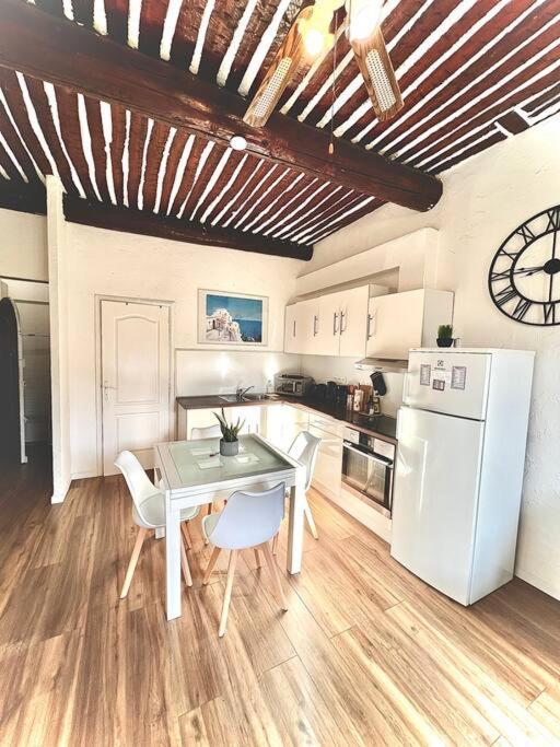 Old Antibes, One Bed App, In Front Of The Port! Apartment Luaran gambar