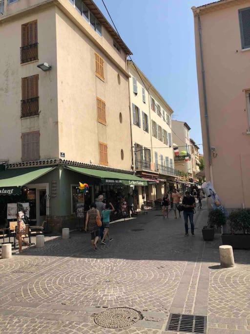 Old Antibes, One Bed App, In Front Of The Port! Apartment Luaran gambar