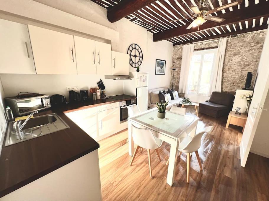 Old Antibes, One Bed App, In Front Of The Port! Apartment Luaran gambar
